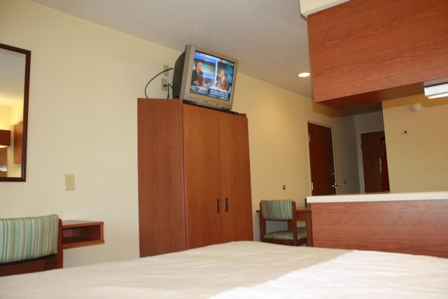 Singlebed With Room Amenities